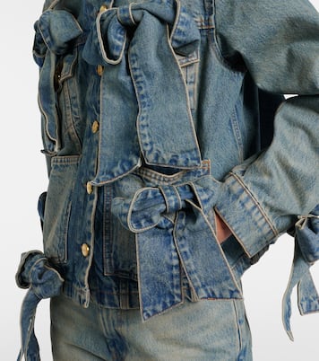 جاكيت من الدنيم بتفاصيل فيونكة | Ganni