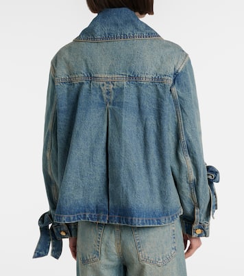 جاكيت من الدنيم بتفاصيل فيونكة | Ganni