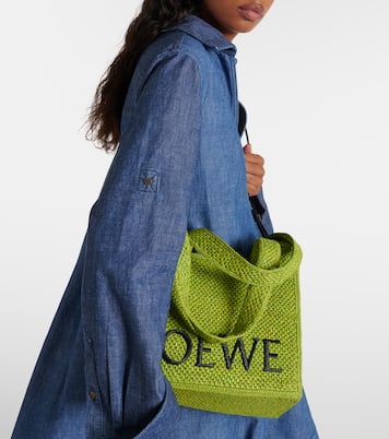 Cabas Paula’s Ibiza Font Medium en raphia | Loewe