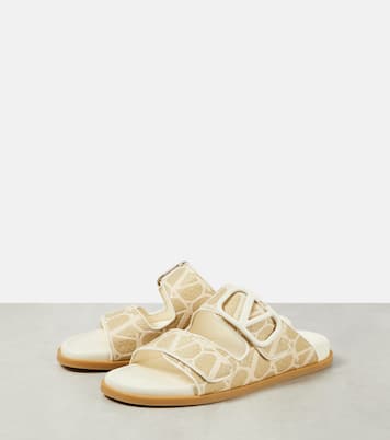 VLogo Signature raffia slides | Valentino Garavani