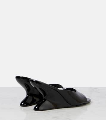 Mules con cuña Curve 75 de charol | Alaïa