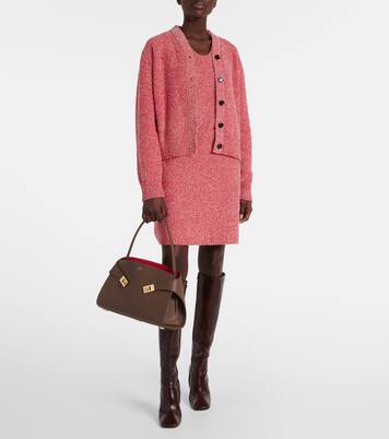Hug Medium leather shoulder bag | Ferragamo