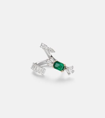 Reign Supreme 18kt white gold ring with diamonds and emerald | Yeprem
