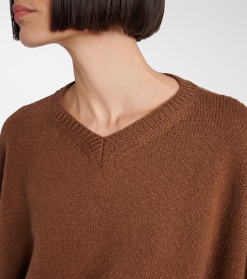 Wolfe oversized cashmere sweater | Khaite
