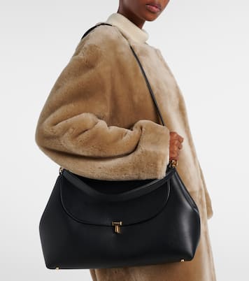 Tote Bag T-Lock Medium aus Leder | Toteme