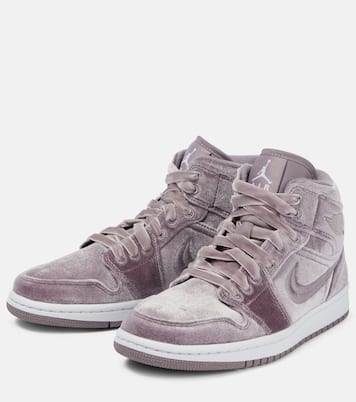 Sneakers Air Jordan 1 Mid in velluto | Nike