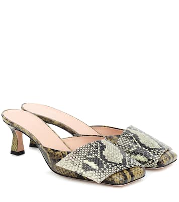 Mules Isa de piel efecto serpiente | Wandler