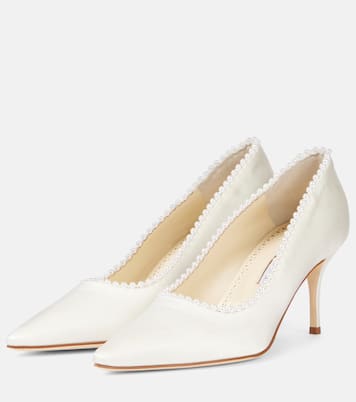 Salones Kifat 70 de satén adornados | Manolo Blahnik