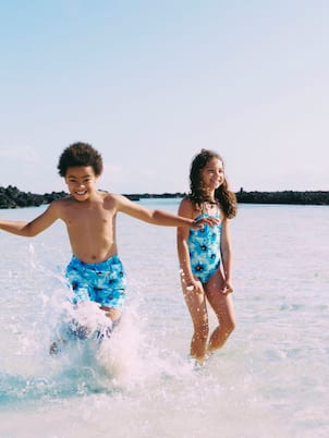 Bedruckter Badeanzug Gazzette  | Vilebrequin Kids