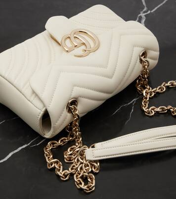 GG Marmont Small leather shoulder bag | Gucci