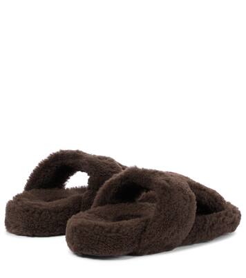 Sandali Relax Flat Footbed in shearling | Aquazzura