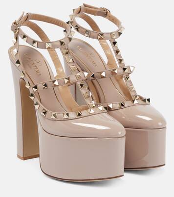 Rockstud patent leather platform pumps in beige - Valentino