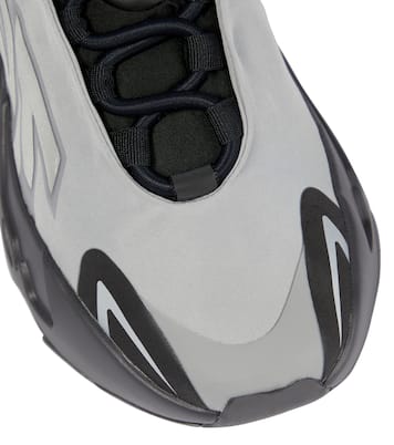 حذاء سنيكرز YEEZY Boost 700 MNVN | Adidas