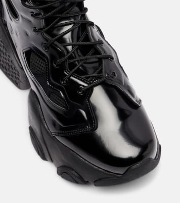 Schnürstiefel mit Cut-outs | Noir Kei Ninomiya