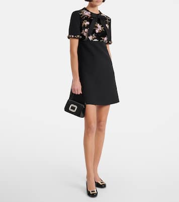 Très Vivier embellished patent leather pumps | Roger Vivier