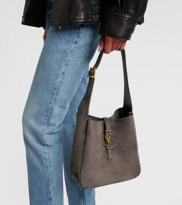 Le 5 à 7 Supple Small suede shoulder bag | Saint Laurent