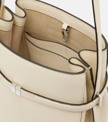 Large leather bucket bag | Toteme