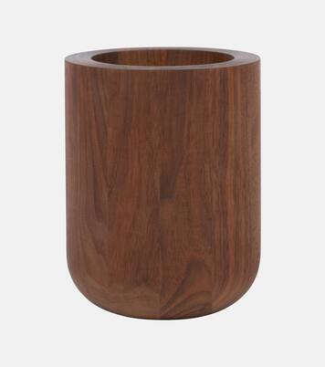 Busk walnut vase | Michaël Verheyden