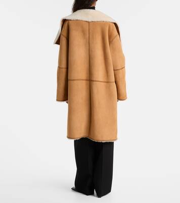 Shearling-trimmed suede coat | Toteme