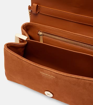 Sac Flap Small en daim | Ferragamo