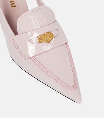Mocassini slingback in vernice | Miu Miu