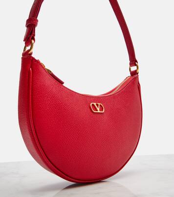 VLogo leather shoulder bag | Valentino Garavani