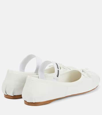 Ballerine in pelle con logo | Miu Miu