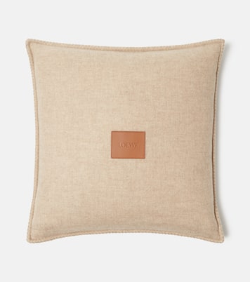 Cojín de lana y cachemir con logo en jacquard  | Loewe