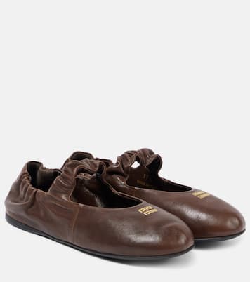 Logo leather ballet flats | Miu Miu