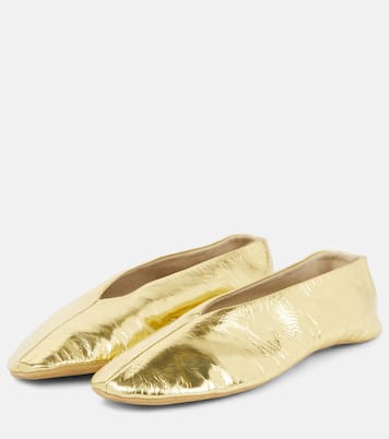 Ballerinas Stella aus Metallic-Leder | The Row