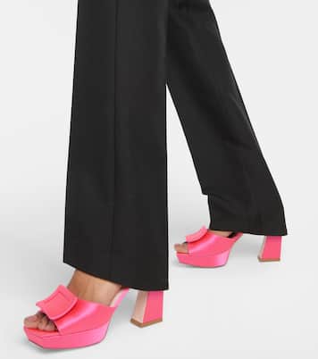 Sandali in raso con plateau | Roger Vivier