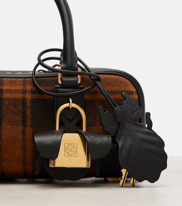 Tote Bag Amazona 23 aus Veloursleder | Loewe