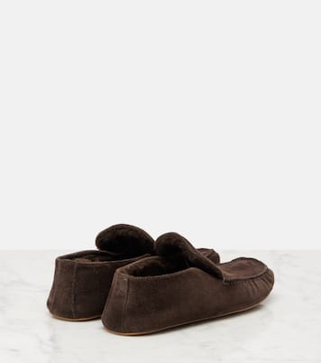 Loafers Leo aus Veloursleder mit Shearling | The Row