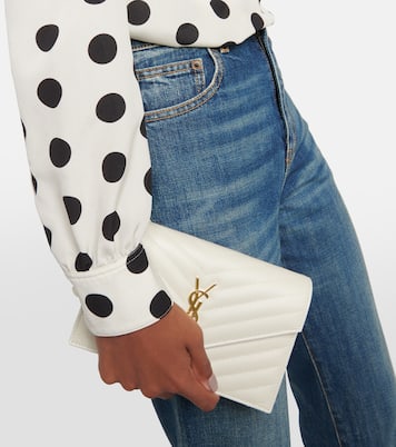 Cassandre matelassé envelope leather wallet on chain | Saint Laurent