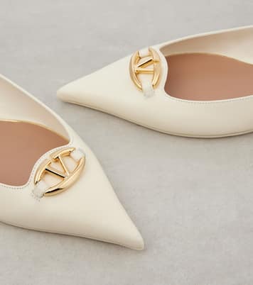 Vlogo embellished leather ballet flats | Valentino Garavani