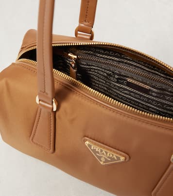 Borsa a spalla Medium in Re-Nylon e pelle | Prada