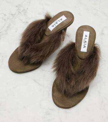 Boudoir shearling-trimmed thong sandals | Alaïa
