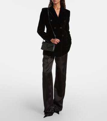 Cassandre Envelope Small leather wallet on chain | Saint Laurent