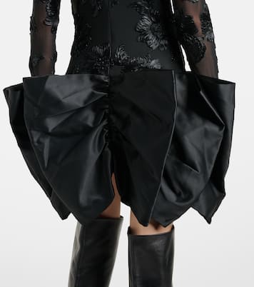 Besticktes Minikleid aus Satin | Rotate