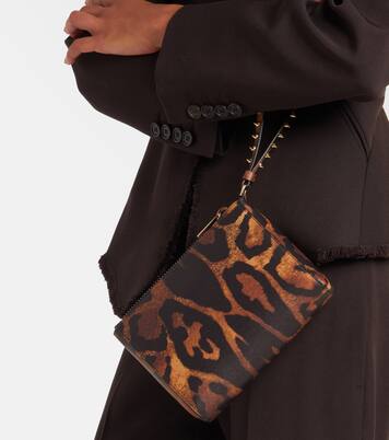 حقيبة باوتش من الجلد بطبعات الفهد Cabata Small | Christian Louboutin