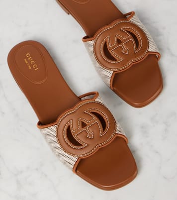 Pantoletten Interlocking G mit Leder | Gucci