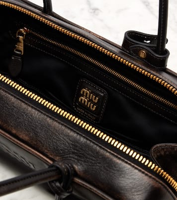 Bolso al hombro Beau de piel con logo | Miu Miu