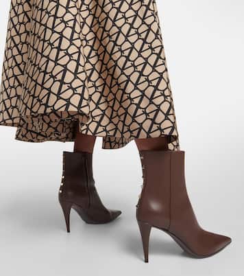 Rockstud leather ankle boots | Valentino Garavani