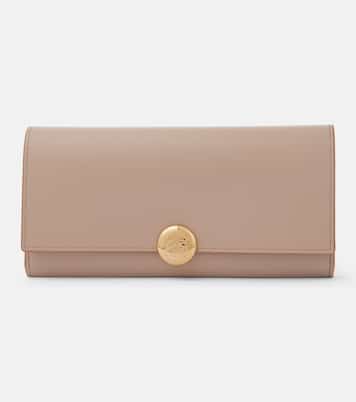 Continental Pebble leather wallet on chain | Loewe