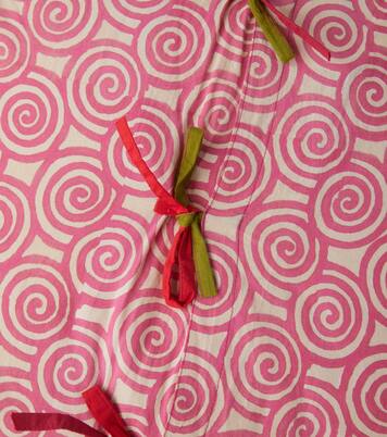 Camelia Magenta Medium cotton cushion | Lisa Corti