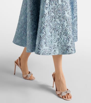 Sandali Very Bow Tie in raso con cristalli | Aquazzura