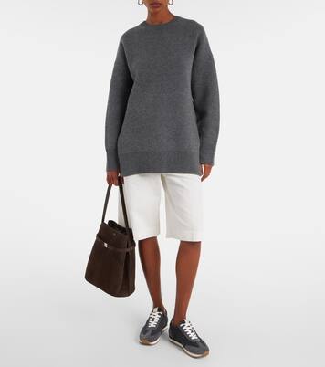 Belted suede bucket bag | Toteme
