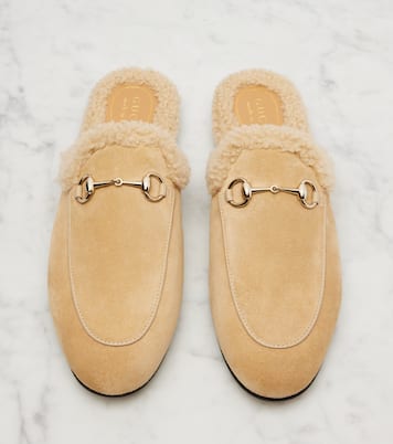 Mules in suede con shearling | Gucci