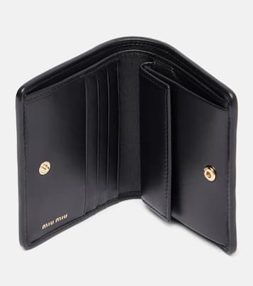 Logo matelassé leather wallet | Miu Miu