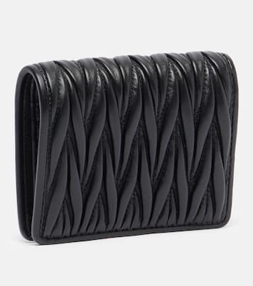 Logo matelassé leather wallet | Miu Miu